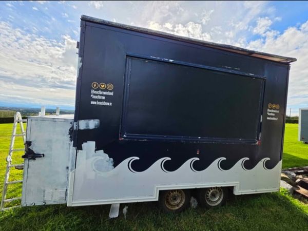 Catering trailer - Main image