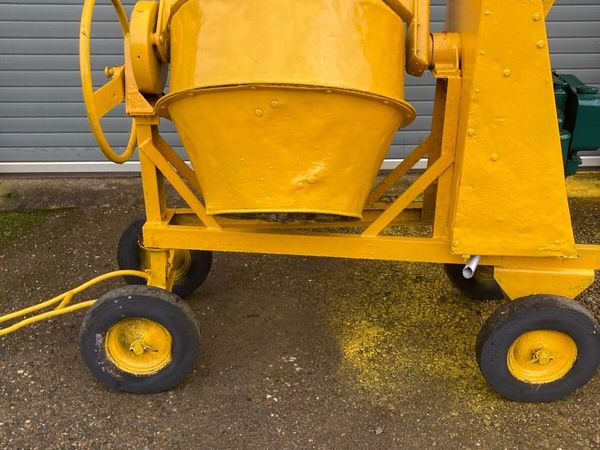 Benford cement mixer - Main image