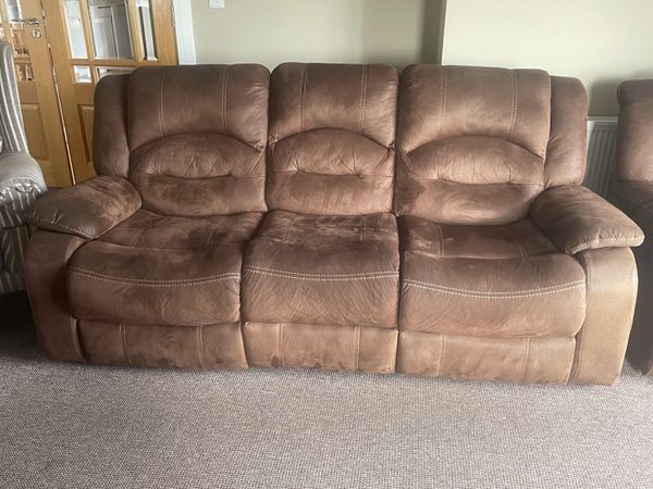 Three piece suite - Main image