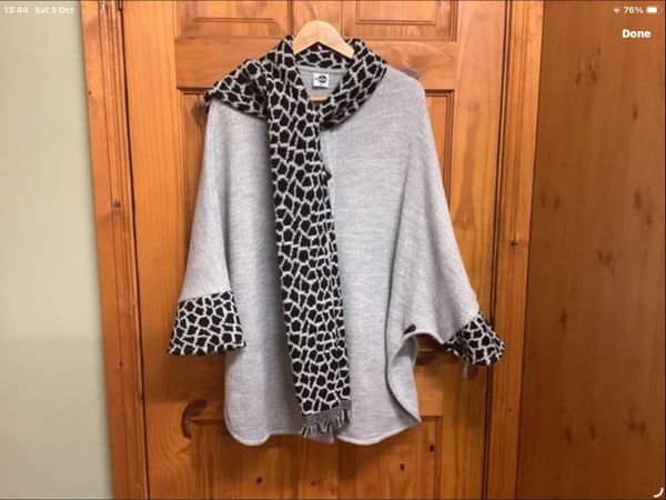 Knitted cape Jacket size 18 - Main image