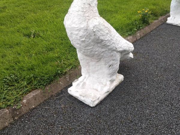 Two large statues 120€ - Main image