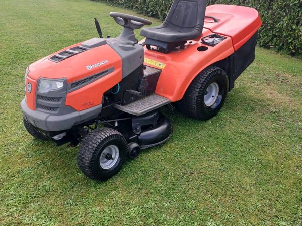 Husqvarna hydrostatic 38" deck - Main image