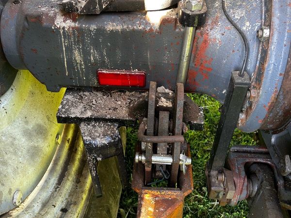 Weights 60 series new holland and weight carrier - Main image