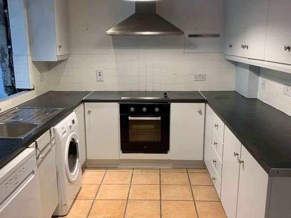 Painted Kitchen Units & Worktops - Main image