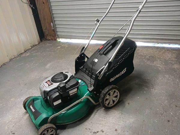 Lawnmower - Main image