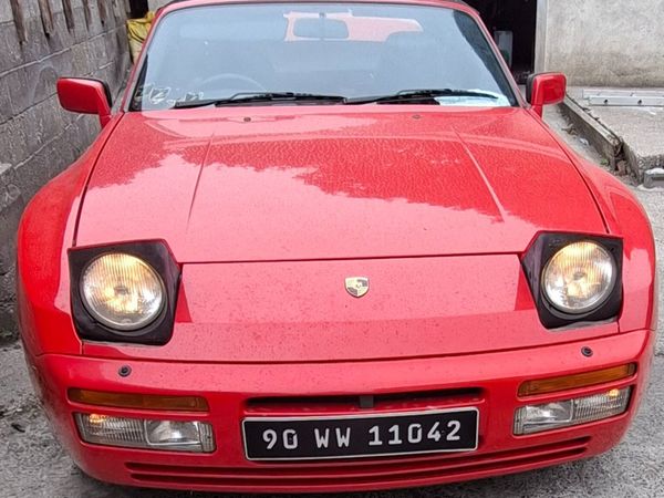 1990 porsche 944s2 - Main image