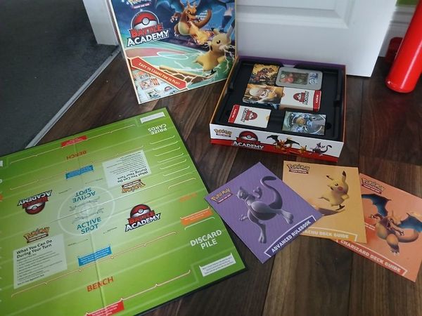 Playroom clear out - Pokemon battle board game with 6 card decks! excellent condition, great value- PRICE REDUCED FOR QUICK SALE - Main image