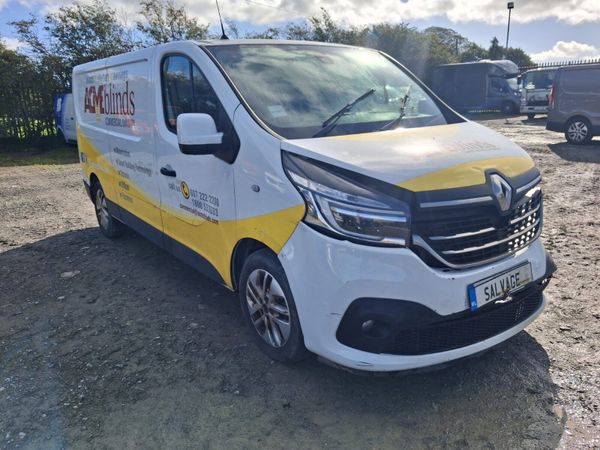 2020 Renault trafic - Main image