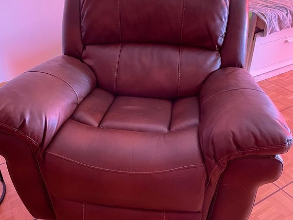 Brown leather recliners - excellent condition - Main image