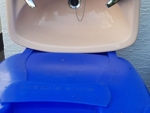 Bathroom Sink - Main image