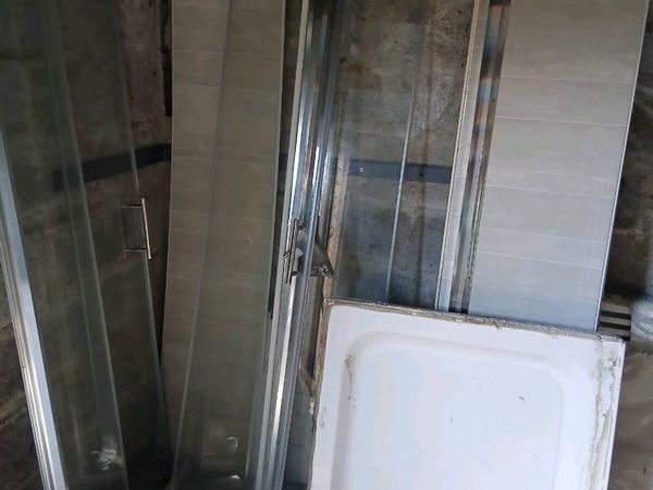 Shower 800x800 - Main image