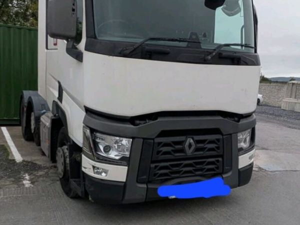 Renault Premium 2016 - Main image