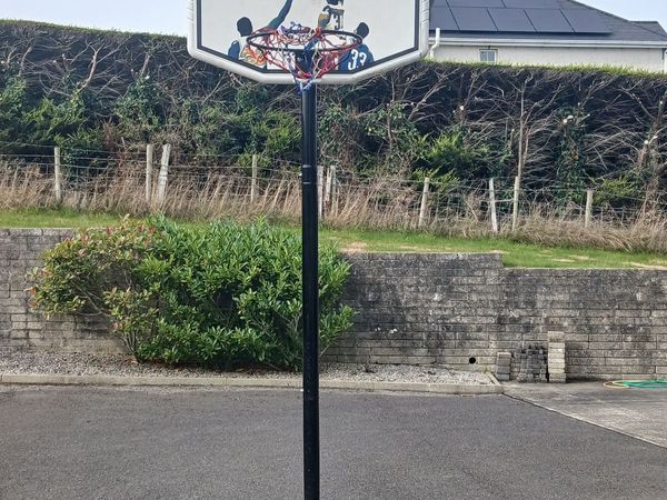 Basketball stand - Main image