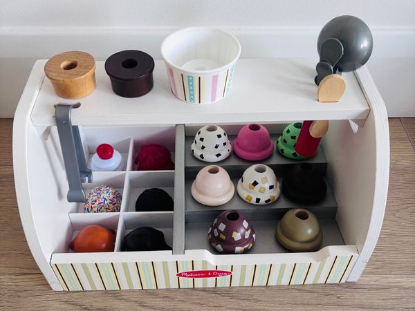 Melissa & Doug Ice Cream Counter - Main image