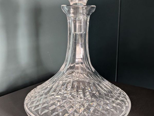 Crystal Waterford glass decanter with stopper - Main image