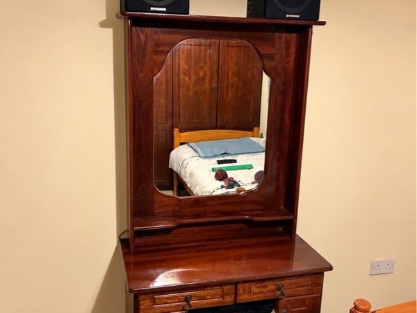 Pioneer Hi-Fi system & Mahogany Cabinet - Main image