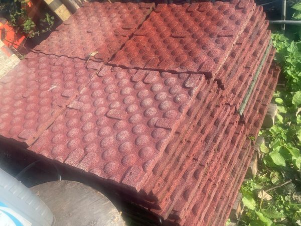 Playground rubber safety tiles - Main image