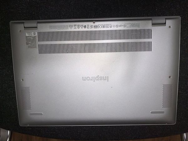 Dell laptop - Main image