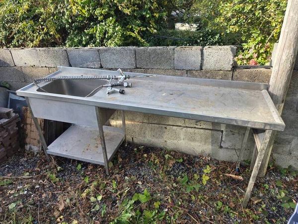 Stainless Steel Commercial sink (2m) and taps - Main image