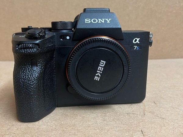 Sony Alpha 7 ILCE-7SM3 Camera Body - Main image