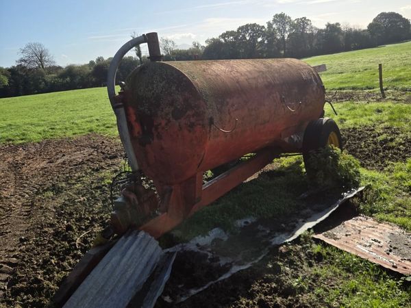 Tanker, spreader scrap - Main image