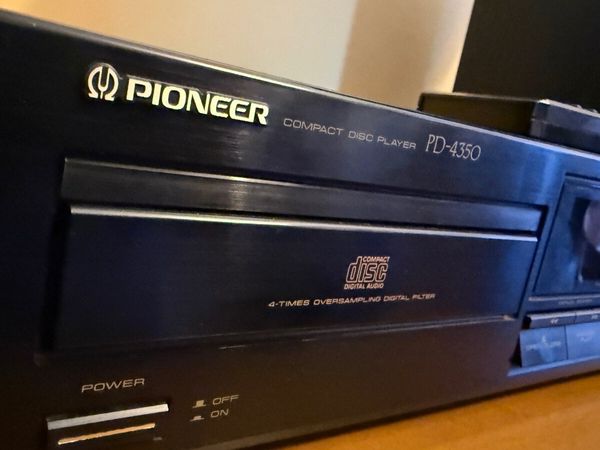 Pioneer CD player It doesn't read CDs. - Main image