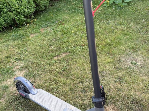 AOVOPRO Electric Scooter - Main image