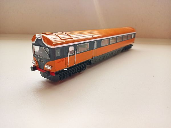 MODEL  RAILWAY  IRISH  MK 3  D V T - Main image