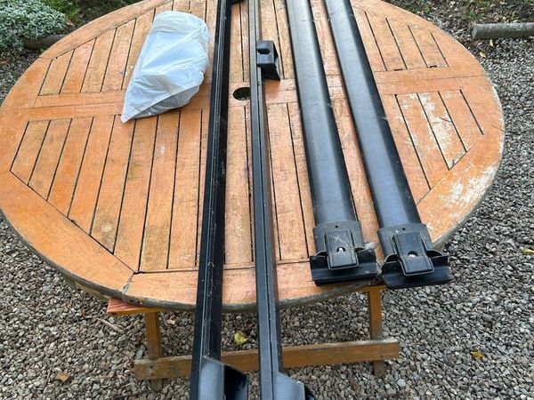 VW Transporter T6 roof rails and 2 crossbars - Main image