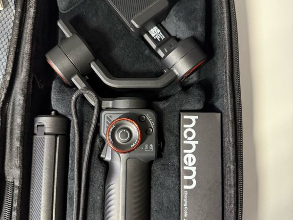 Hohem iSteady M6 Kit - AI Tracking Gimbal - Main image
