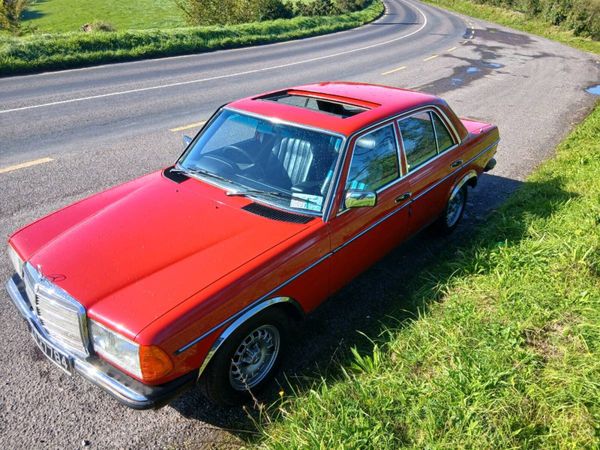 1983 Mercedes 200 Auto - Main image