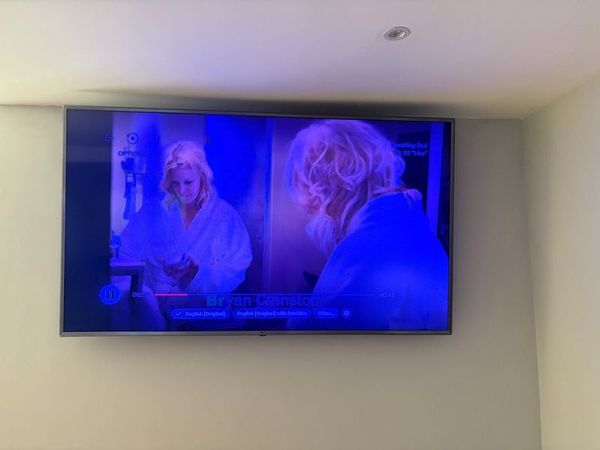 Lg 75 inch tv white light gone - Main image