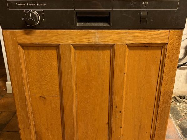 Dishwasher - Main image