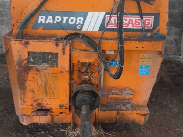 Straw chopper/blower/feeder - Main image