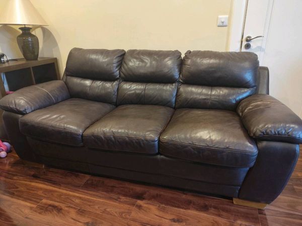 3 & 2 Leather Suite - Main image