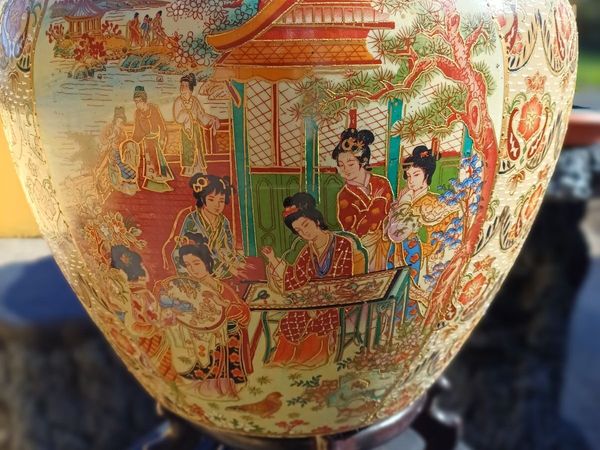 1970s Large Chinese Porcelain Fishbowl/Planter - Main image