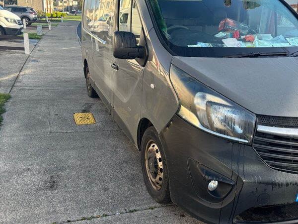 Opel vivaro tax & test 08/27 … CHEAP - Main image