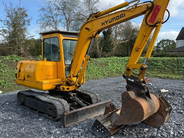 5.5 tonne digger for sale or will swap for a van - Main image