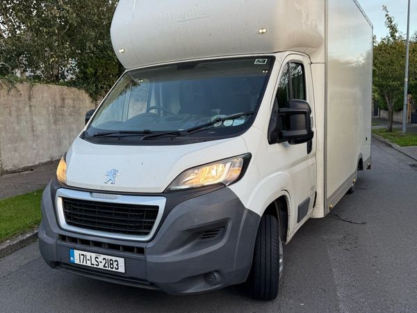 Peugeot Boxer Maxi Mover Low Loader Luton - Main image