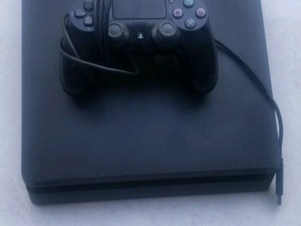 Ps4 Console And Controller - Main image