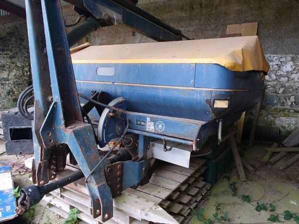 Bogballe DK7171 with Crane - Main image