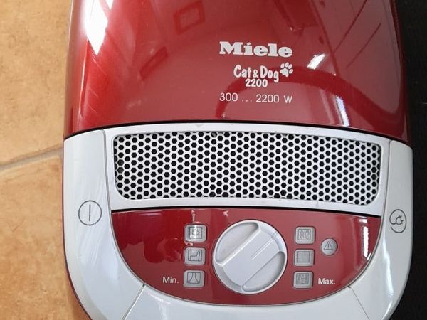 Miele C&D vacuum/Hoover cleaner - Main image