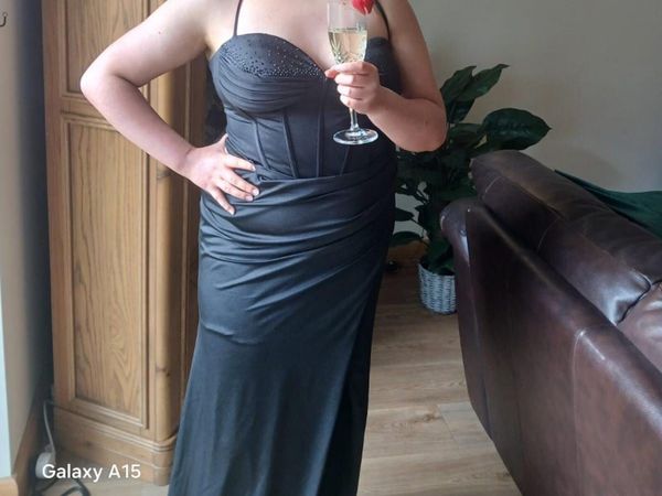 Black Graduation Dress size uk 14 - Main image