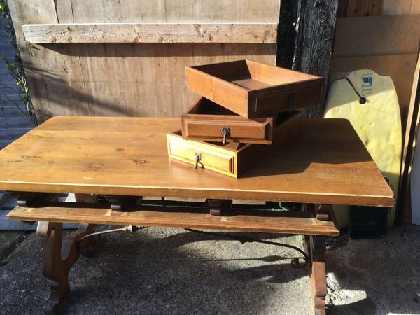 Desk / Table - Main image