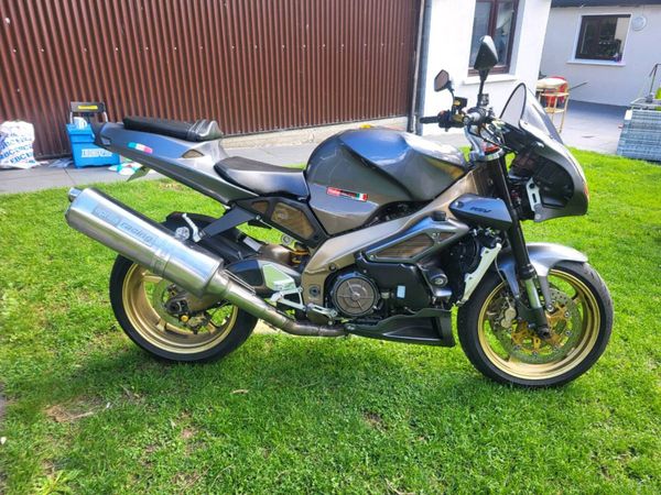 Aprilia motorcycle - Main image