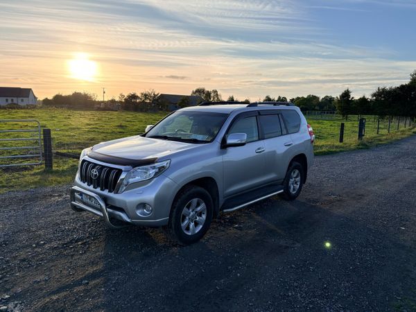 Toyota Land Cruiser no vat - Main image