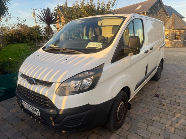 Ford Transit Custom 2015 - Louth - Main image