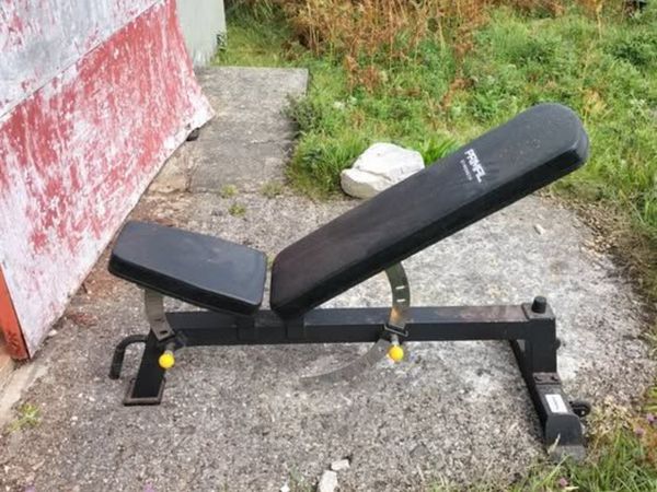 FID weights bench - Main image
