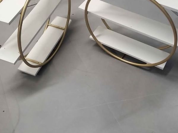 Beauty salon shelfs - Main image