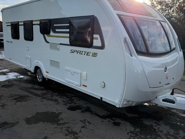 ✨STUNNING SWIFT SPRITE 4 BERTH REAR ISLAND BED✨ - Main image